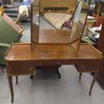 649 2322 DRESSING TABLE